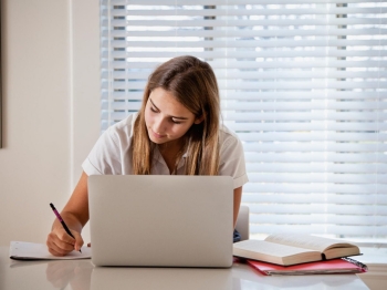 8 TIPS GIÚP BẠN TRỞ NÊN THÍCH HỌC (100% hiệu quả từ thủ khoa D4)